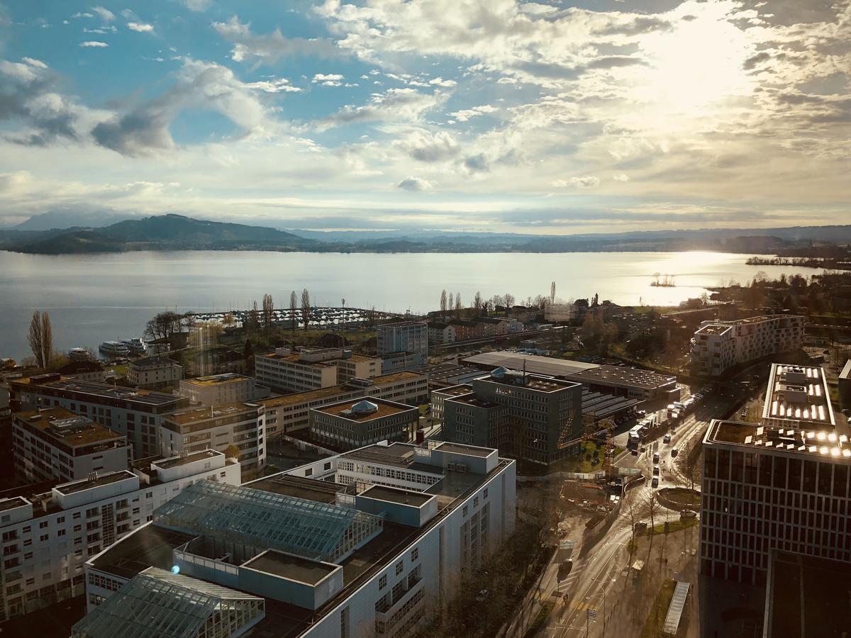Park Tower City View Apartments Цуг Экстерьер фото